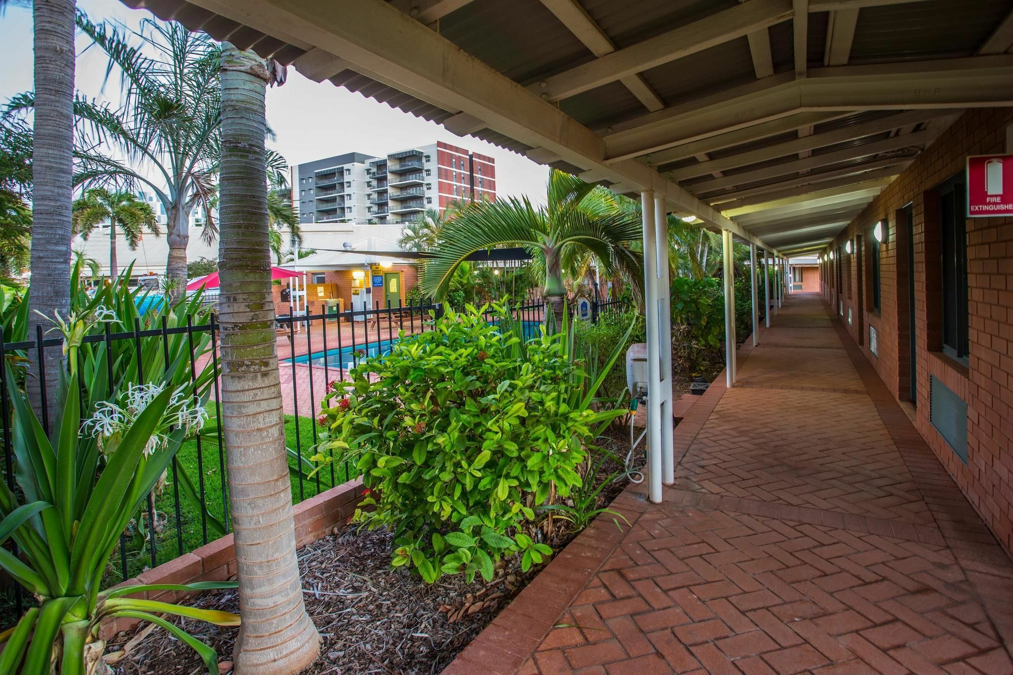 Karratha Central Apartments エクステリア 写真